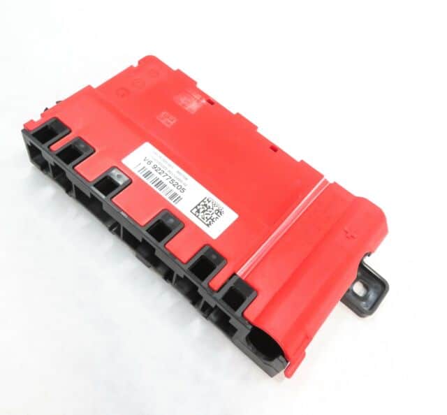 2015 BMW 328i (F30) POSITIVE BATTERY POWER DISTRIBUTION FUSE PLATE ...