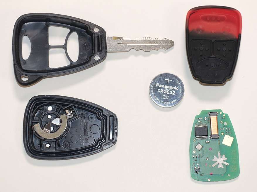How to Replace the Battery in your Jeep Wrangler JK Key Fob